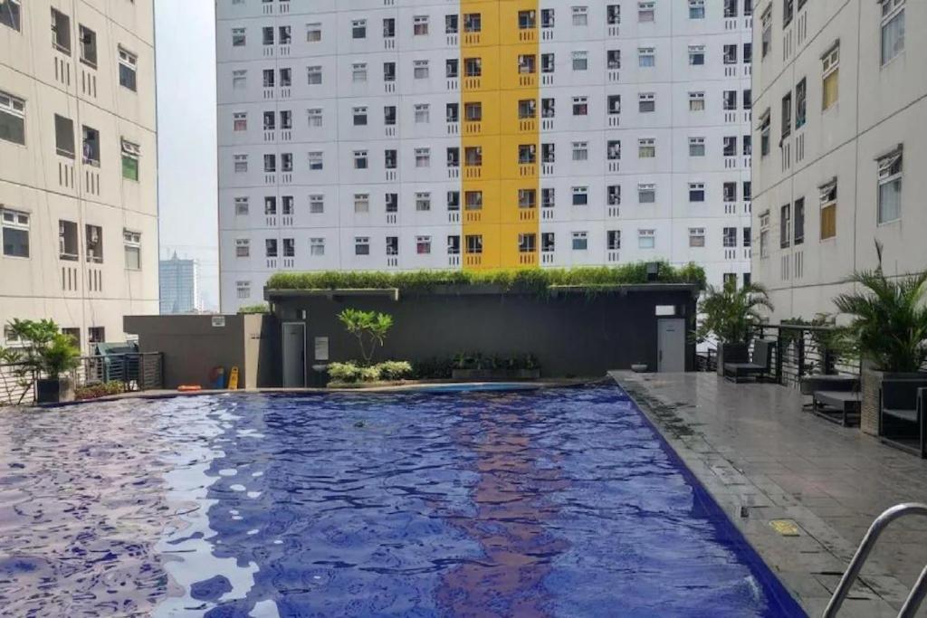 Apartment Green Pramuka Tower Chrysant 雅加达 外观 照片